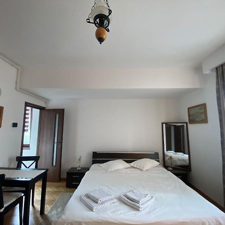 Dinamic Studio Old Town Bucureşti Ngoại thất bức ảnh